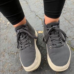 ISO GRAY NOBULL CANVAS MID TRAINERS